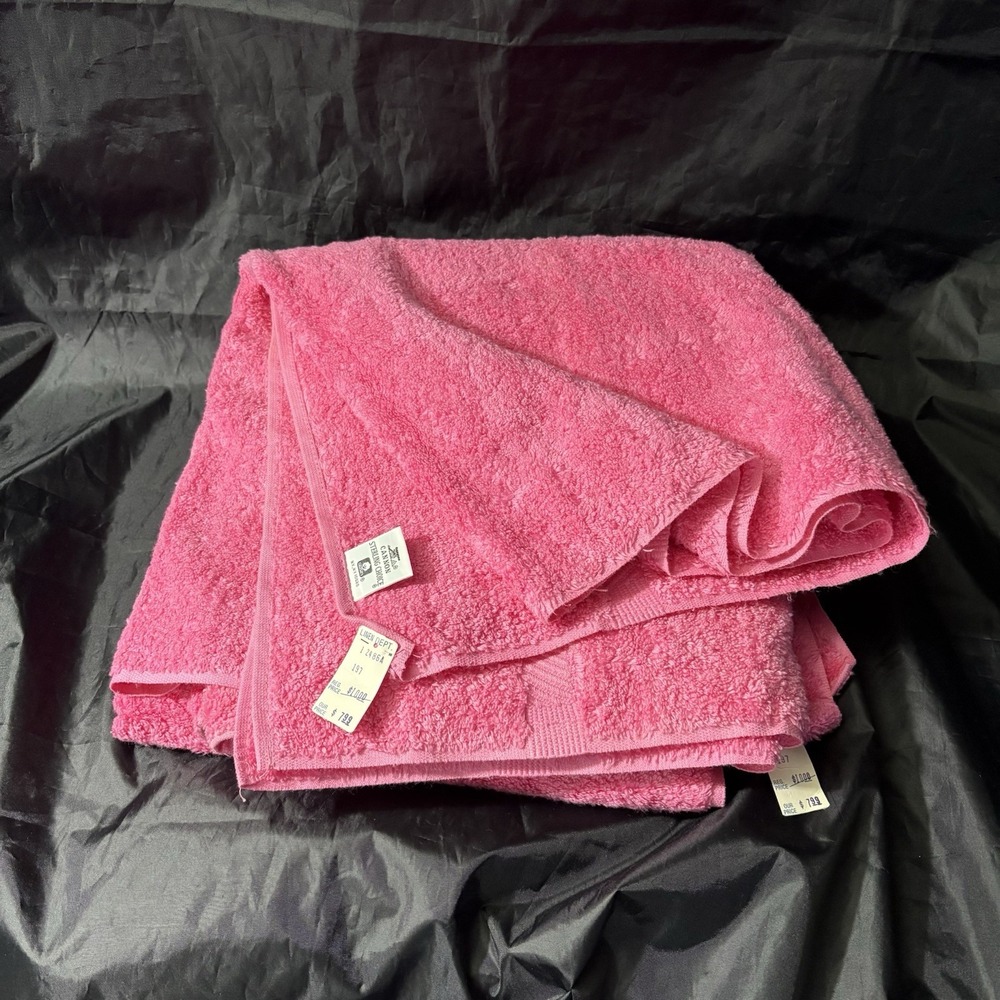 Vtg Cannon Bath Towels Hot Pink— Set Of 2